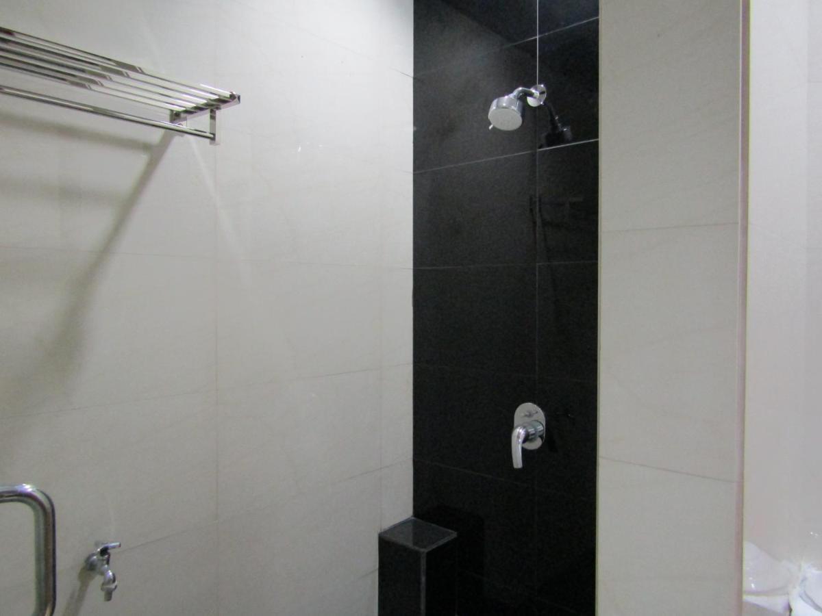 Madina Inn Yogyakarta Luaran gambar